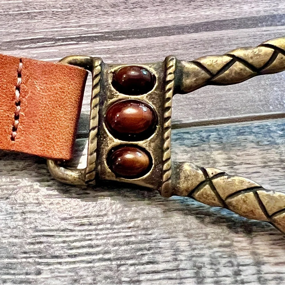 Chicos Italian Leather Brass Tone Waist Belt Size S/M Adjustable Hook Gemstones